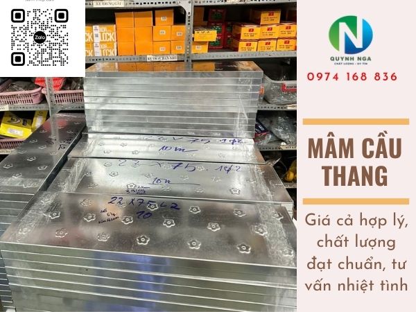 mâm cầu thang bậc cầu thang sắt tại hồ chí minh